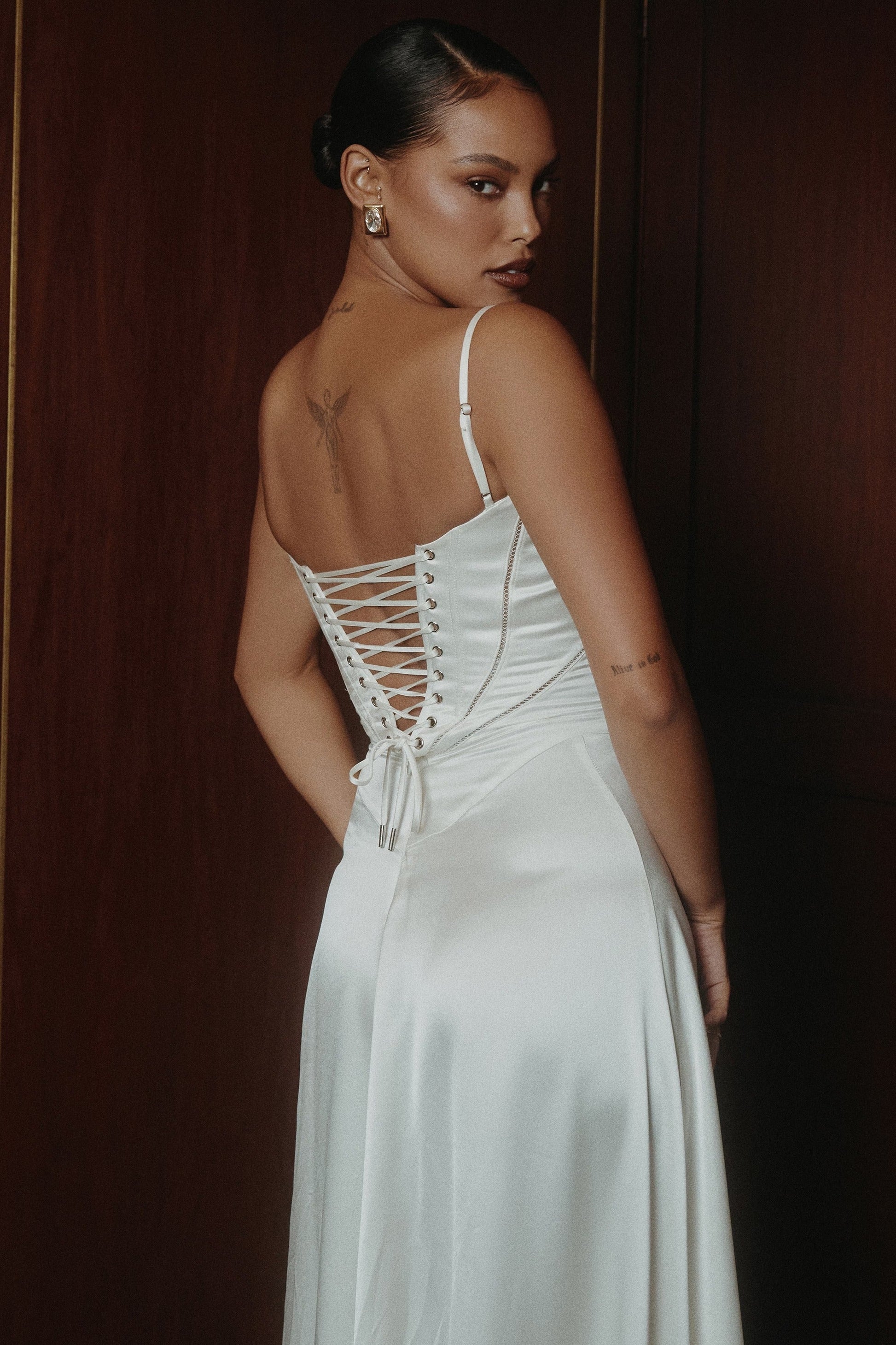 Vestido Maxi Lace Up Anabella