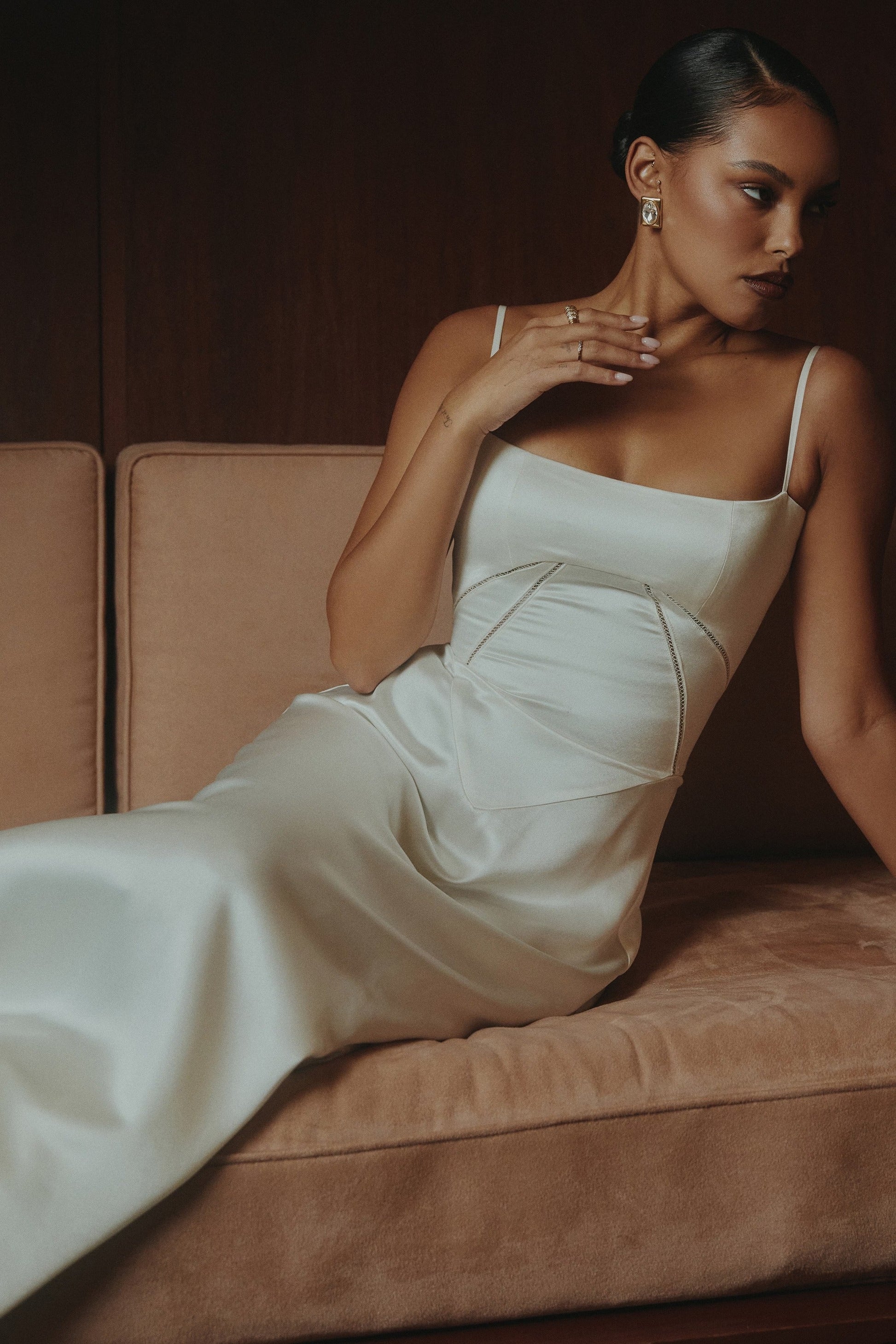 Vestido Maxi Lace Up Anabella